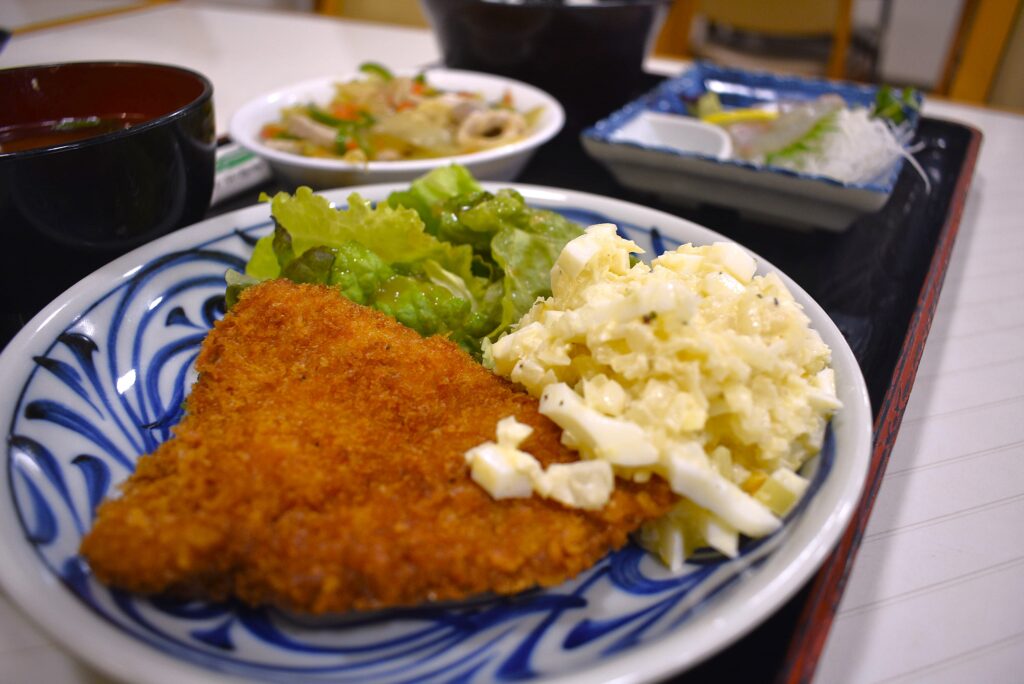 タルタル　夕食　食事　白身