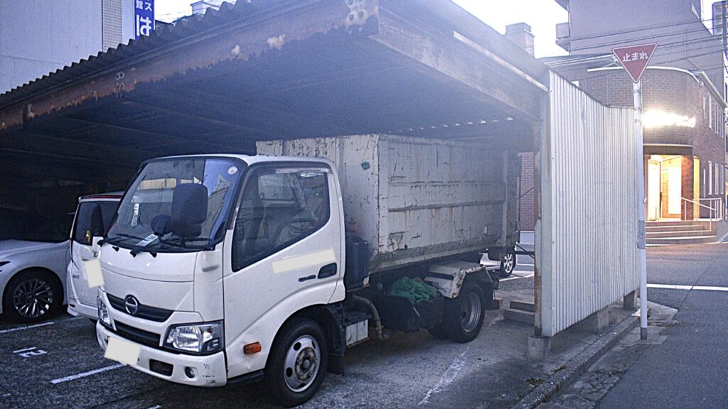 大型車 トラック 駐車場