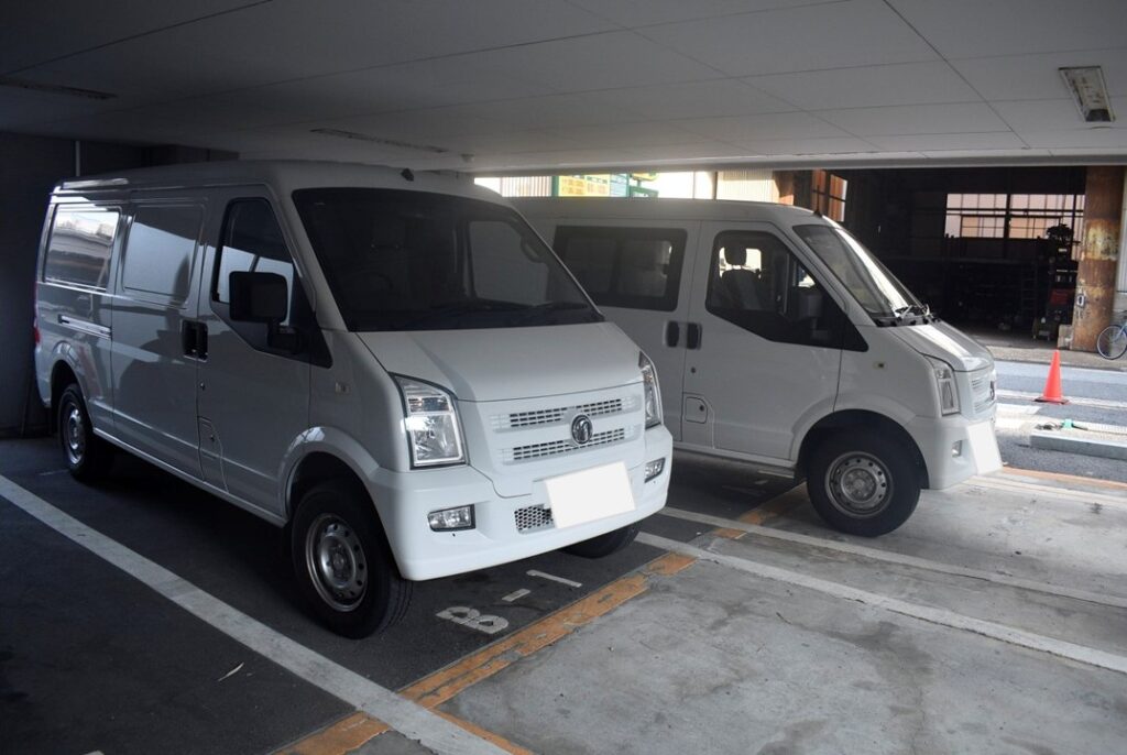 駐車場　大型車　中国　EV