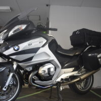 バイク　駐車場