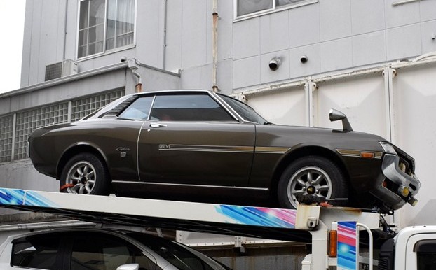 セリカ　大型車　駐車場